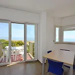 International Seaview 公寓 利尼亚诺萨比亚多罗