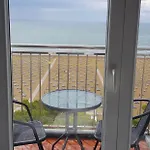 International Seaview Apartmán *
