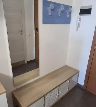 International Seaview Apartmán