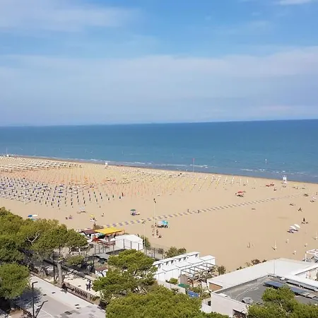 아파트 International Seaview *